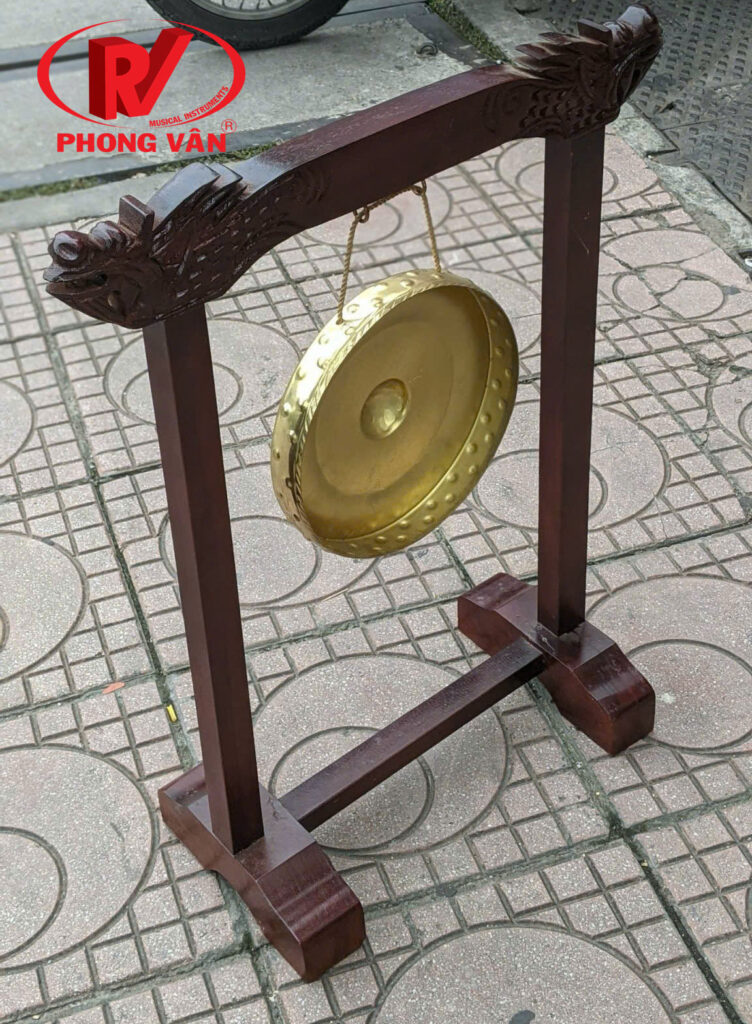 Chiêng đồng 30cm hình trống đồng có giá treo gỗ