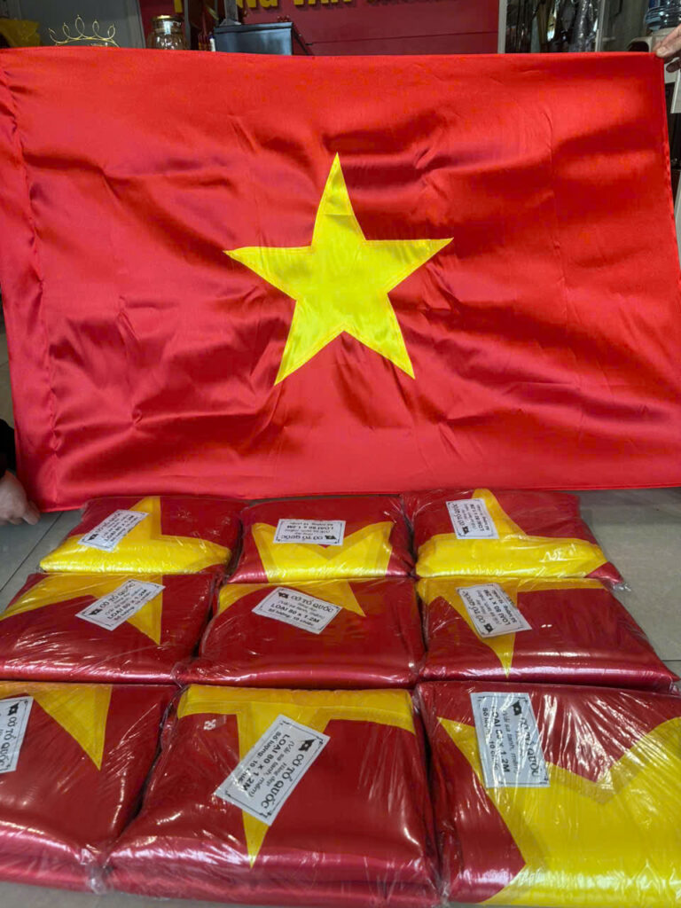 Cờ tổ quốc 70cm x 1 m