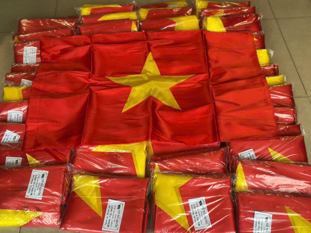 Bán sỉ cờ tổ quốc Việt Nam