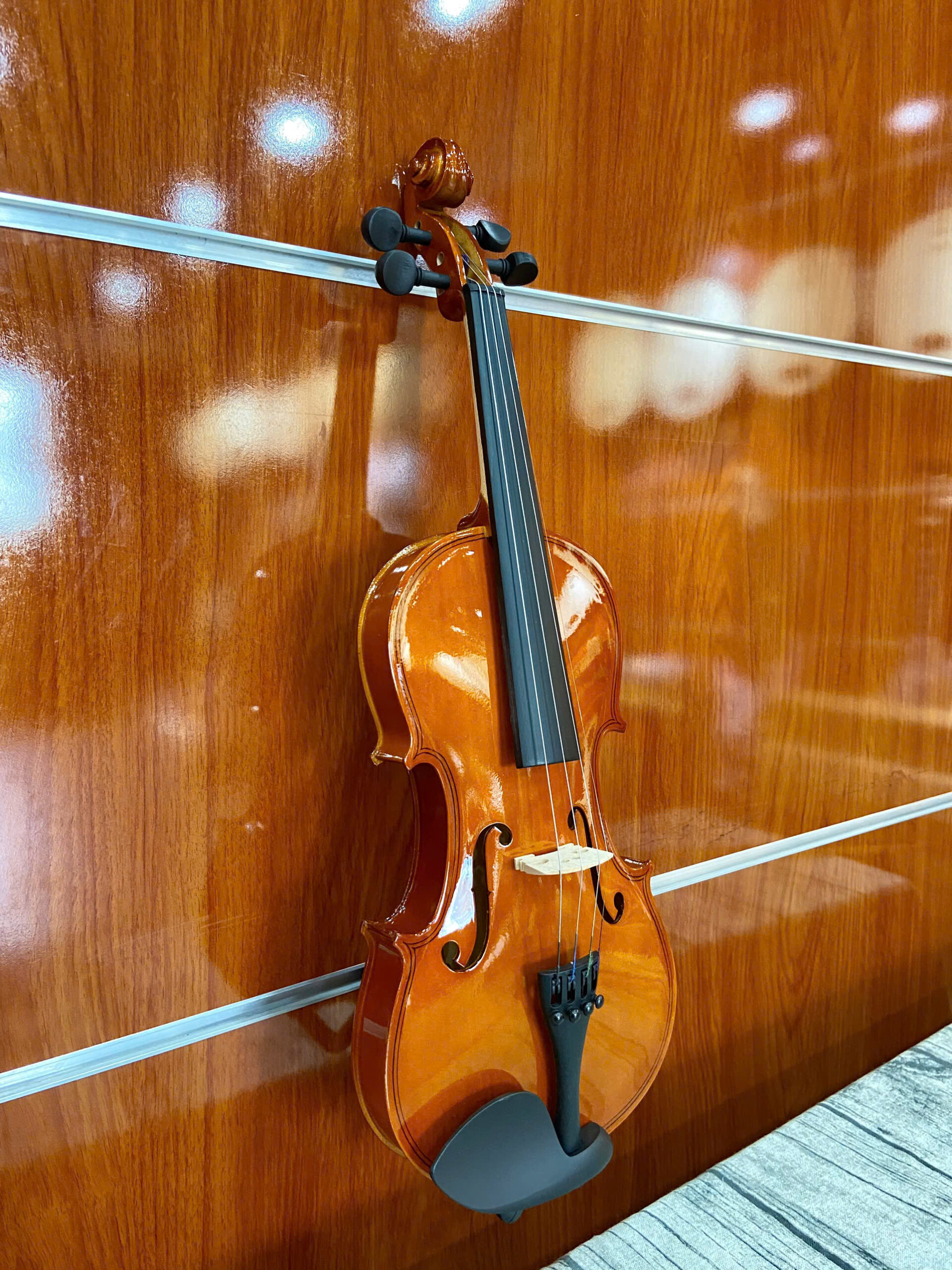 SG-V1 (4) Đàn vĩ cầm violin Saiger SG-V1 size 3/4