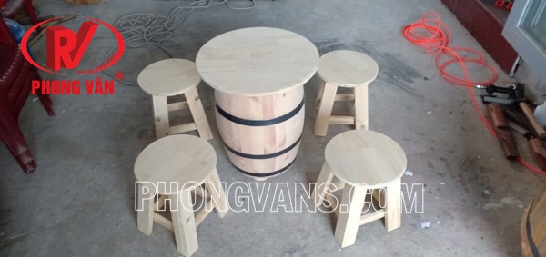 Bộ bàn ghế cafe bằng thùng gỗ thông