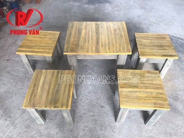 Bộ bàn ghế cà phê gỗ thông màu giả cổ