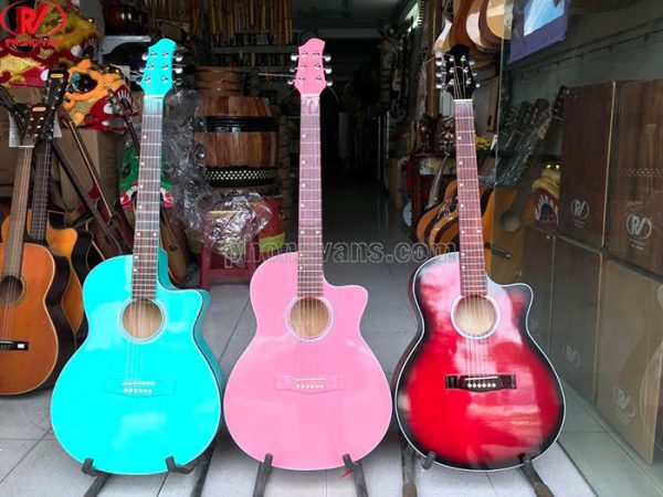 Đàn guitar gỗ ván ép mặt thông nhiều màu