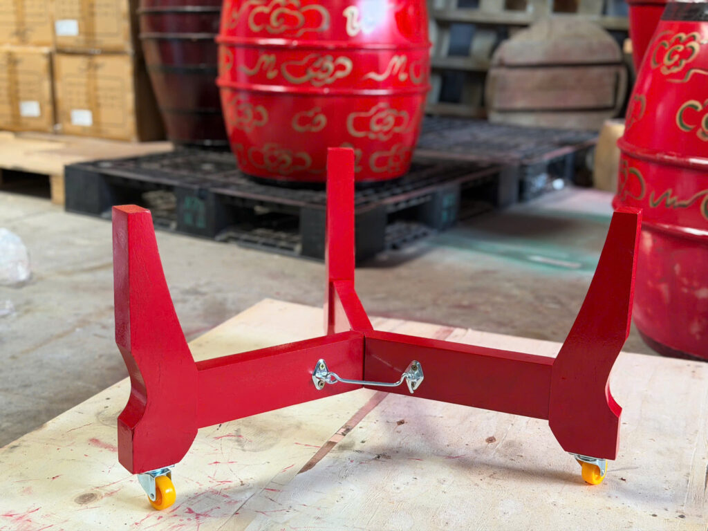 Giá kệ để trống gỗ 3 chân có bánh xe