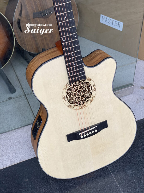 Guitar Saiger có EQ chính hãng
