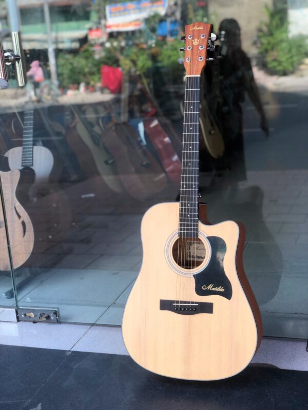 Guitar acoustic hãng Matilda M5-AC