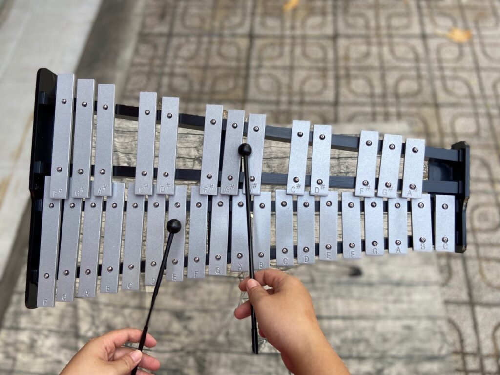Nhạc cụ Handbells và xylophone PHONG VÂN MUSIC