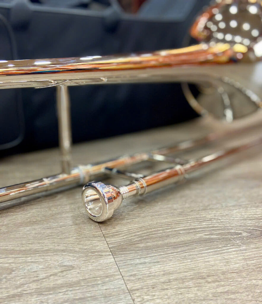 Kèn trombone phím kéo hãng Saiger STR-200 màu bạc