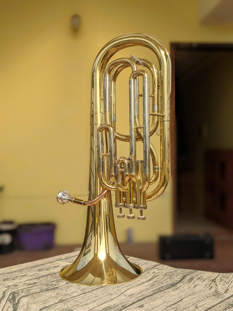 Kèn Baritone Vàng Saiger SBR-500