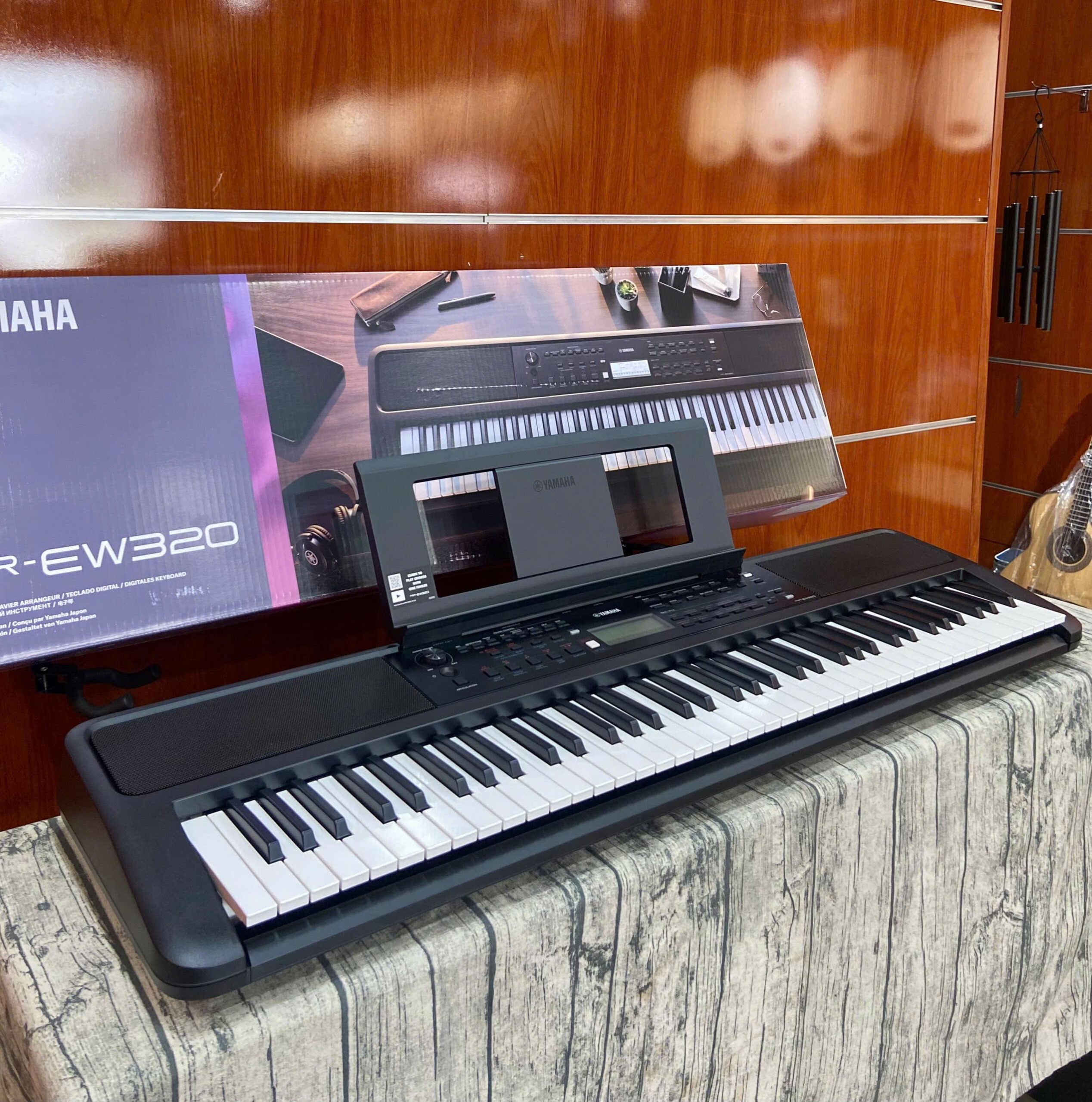 PSR-EW320 (7) Đàn Organ Yamaha PSR-EW320 – 76 Phím