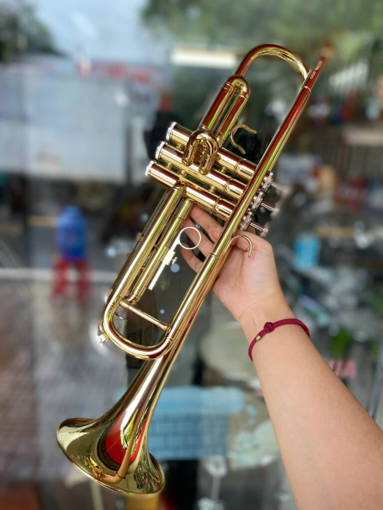 Kèn Trumpet Saiger STR-200 Vàng
