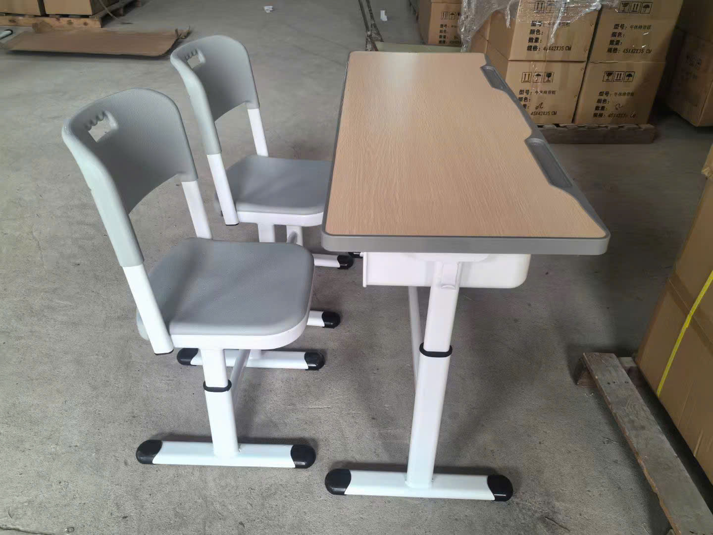 TIEU HOC (1) Bàn Ghế Học Sinh Tiểu Học Tiêu Chuẩn