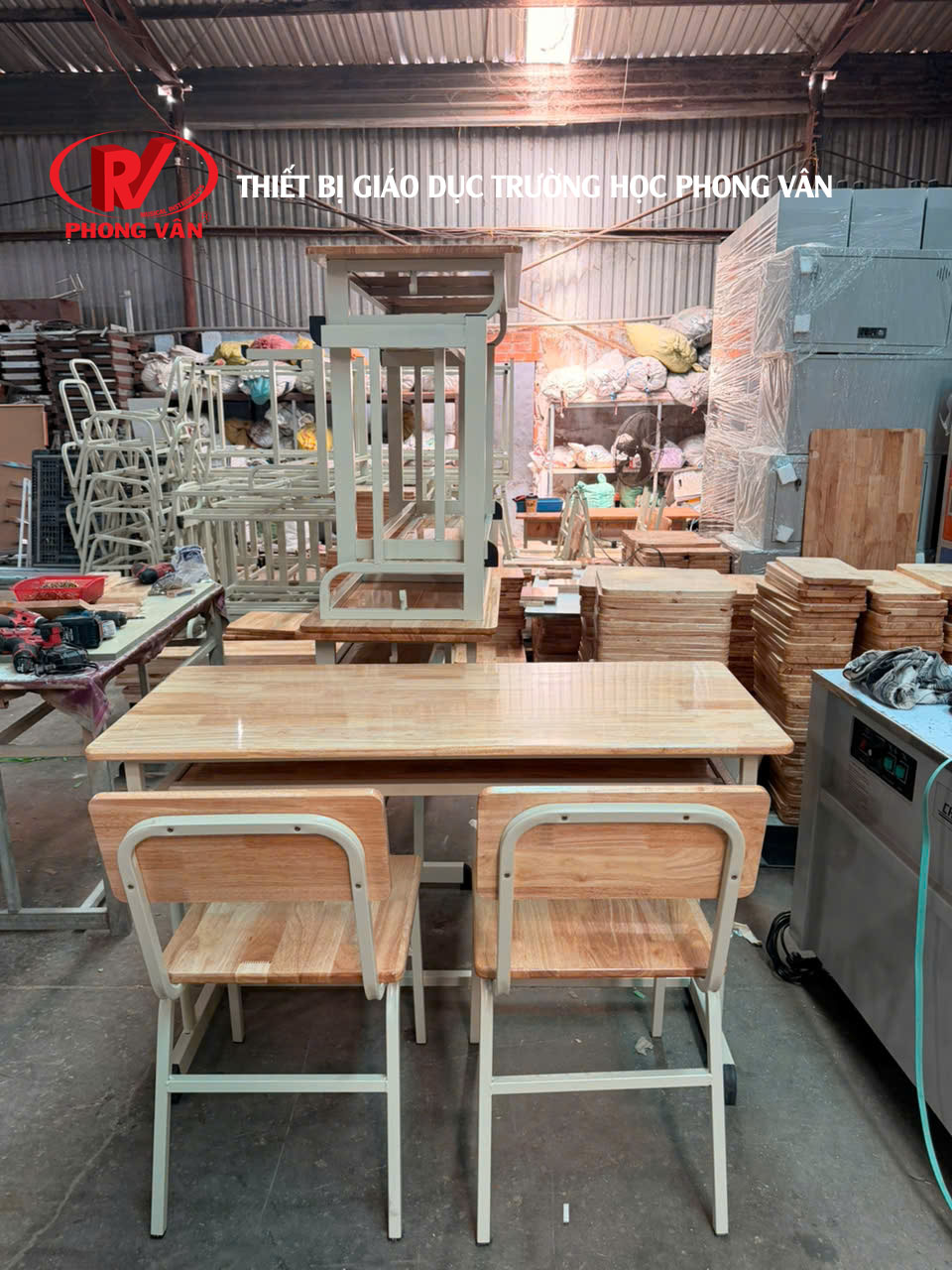 ban ghe (6) Bàn Ghế Học Sinh THCS 2 Chỗ Ngồi