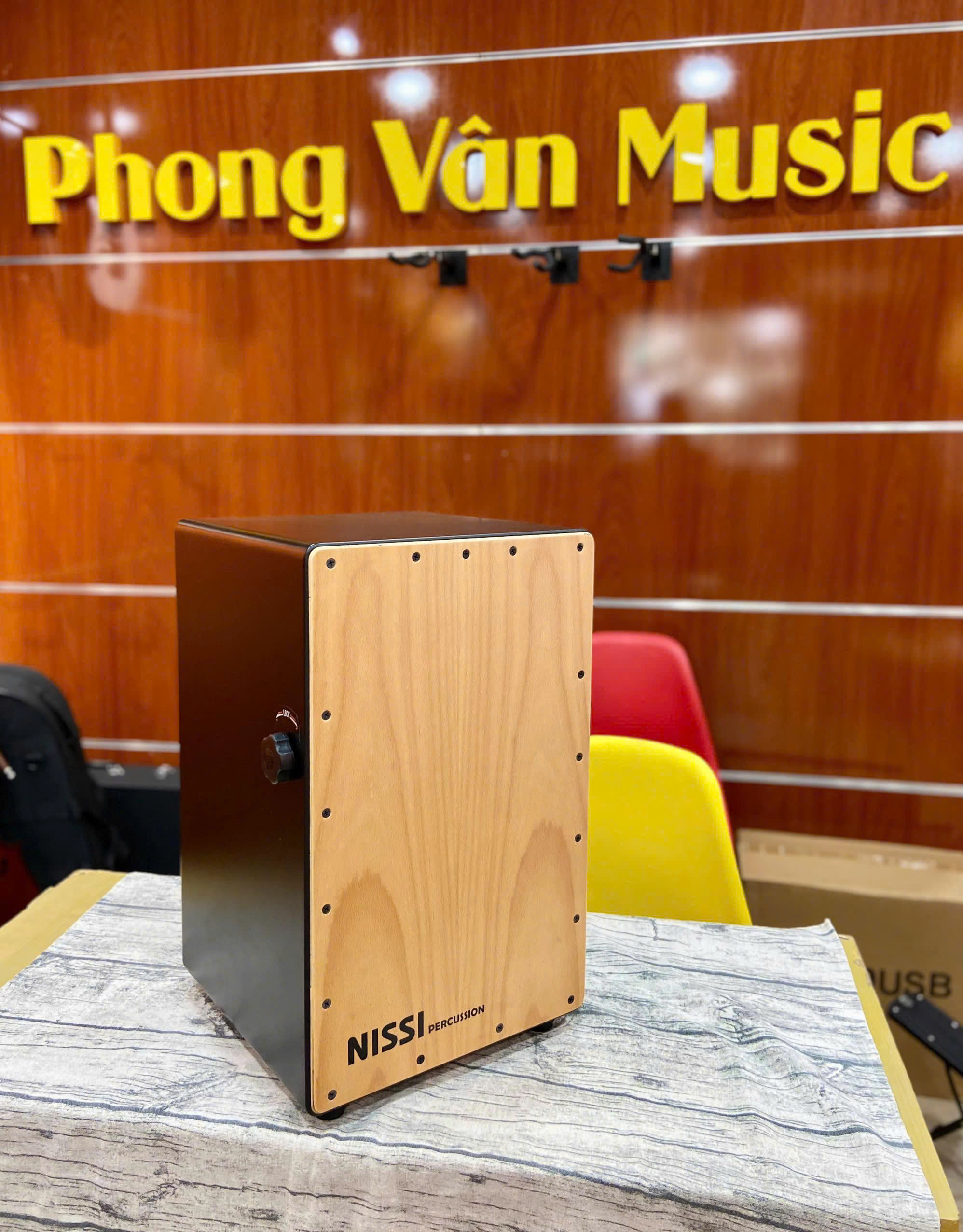 cajon num (4)