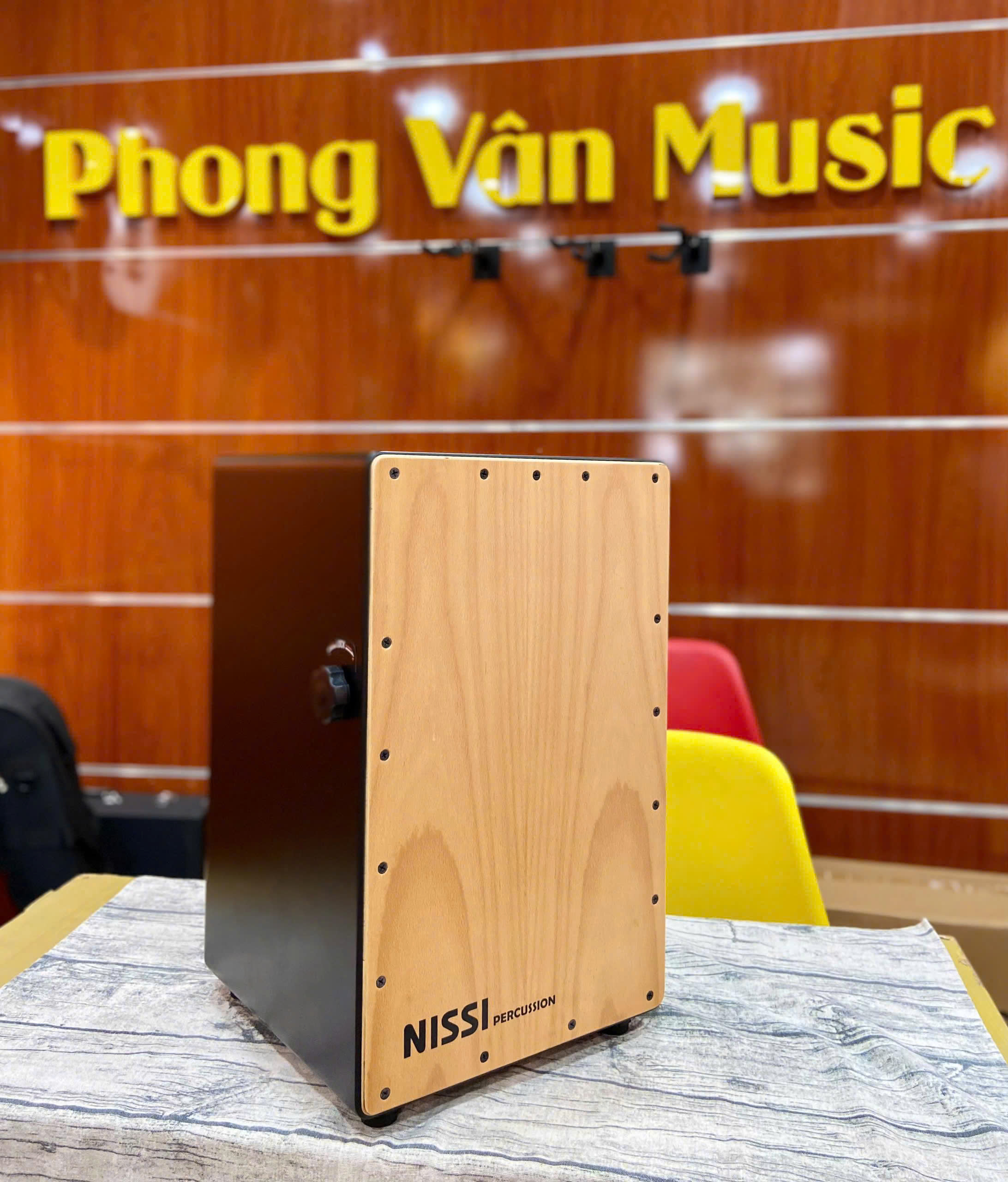 cajon num (6)