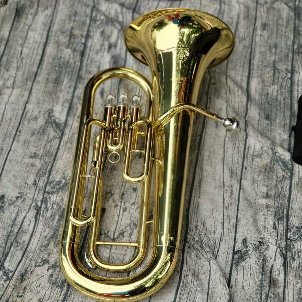 Kèn Bass Vàng Saiger SBS-600