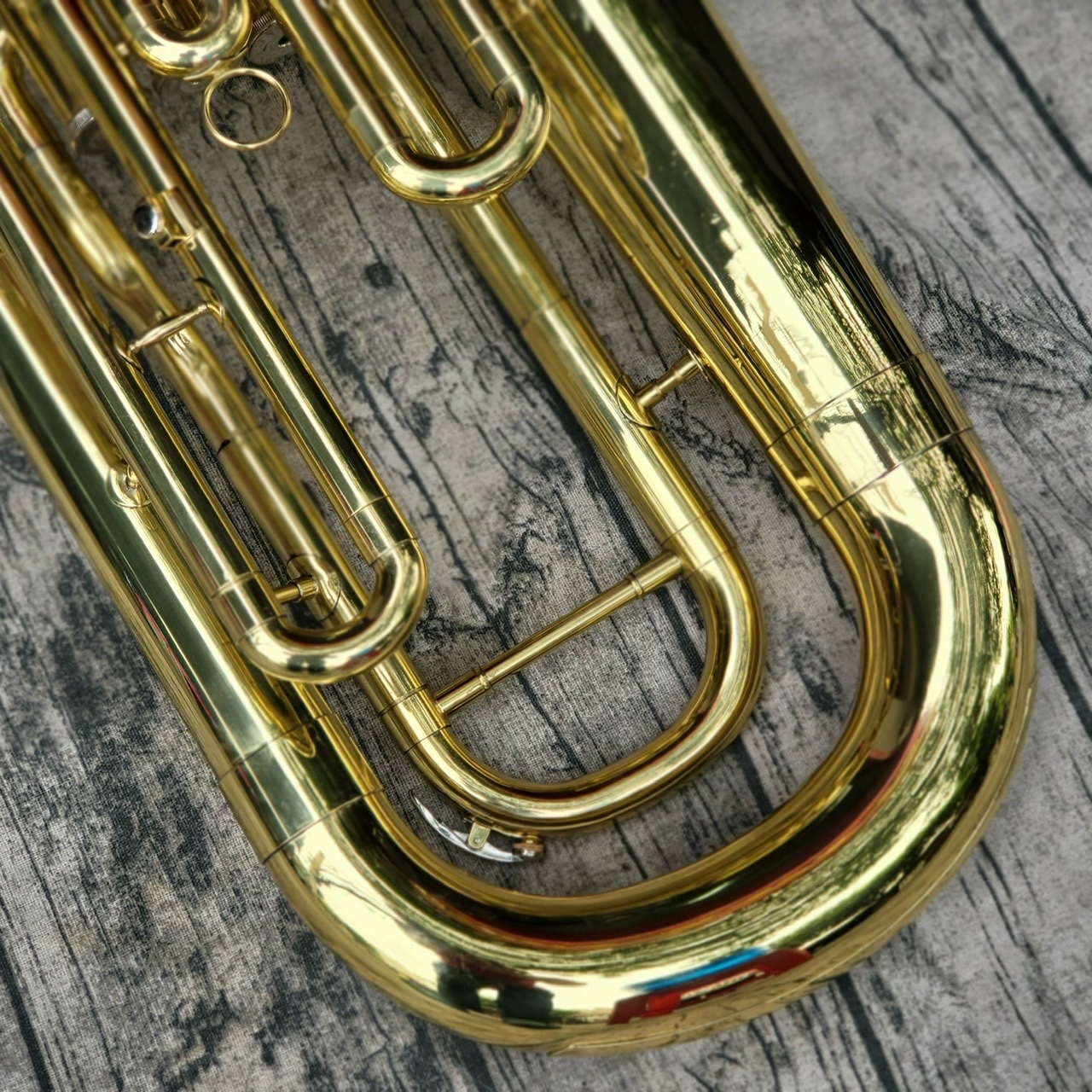 ken bass (6) Kèn Bass Vàng Saiger SBS-600
