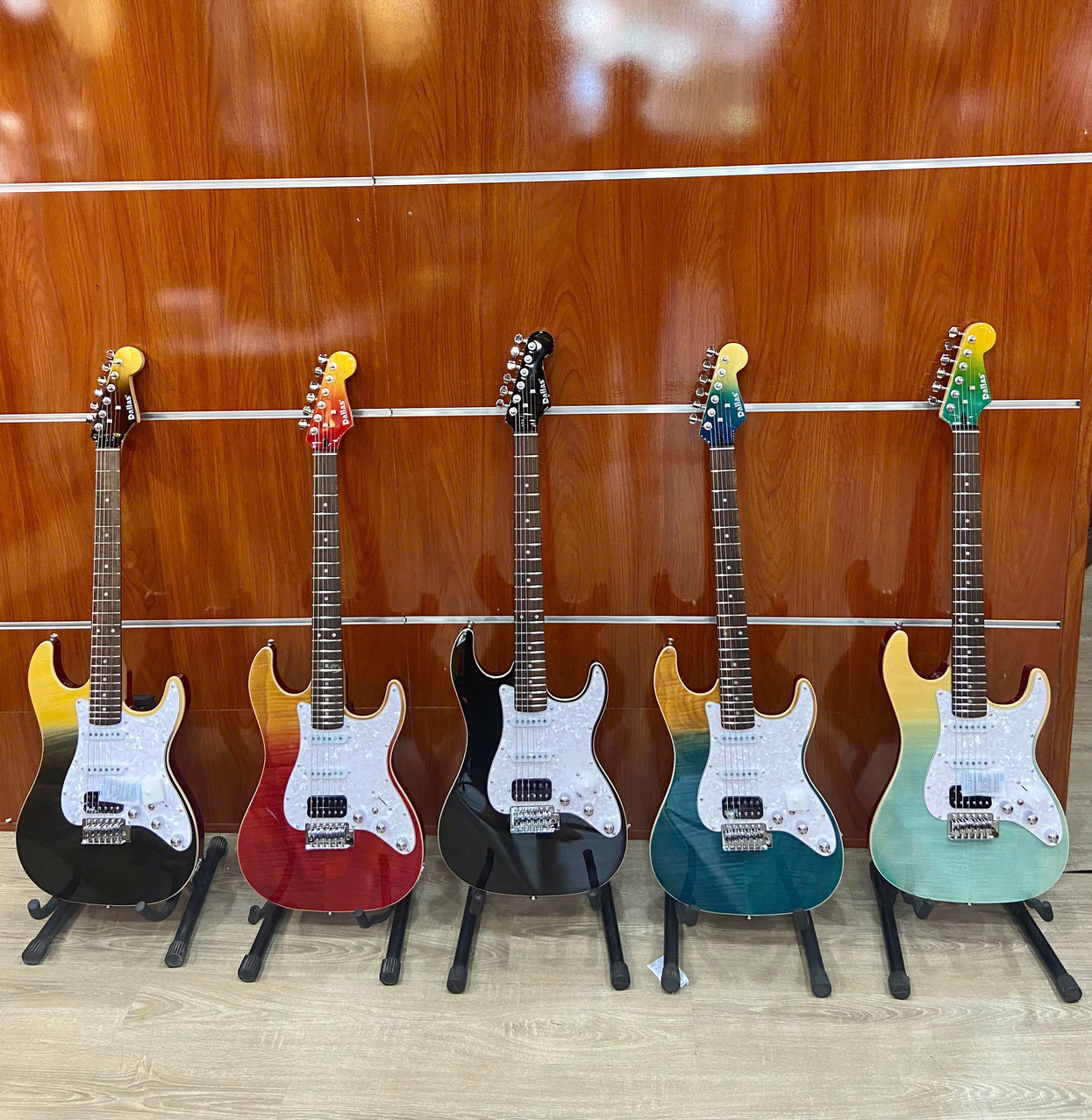 DL-S2 (1) Đàn Guitar Điện Dallas DL-S2
