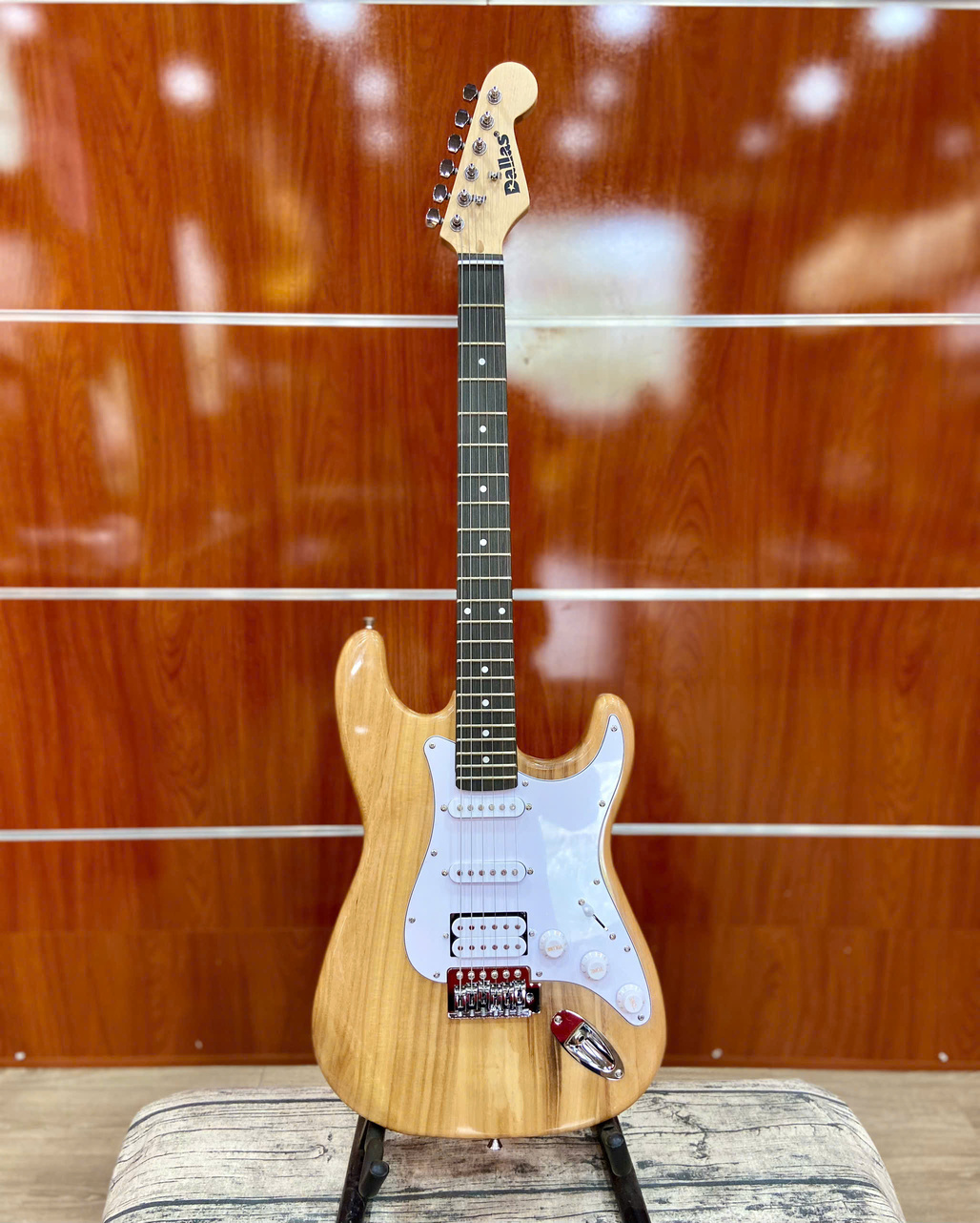 DL-S4 (7) Đàn Guitar Điện Dallas DL-S4 4 Mobin