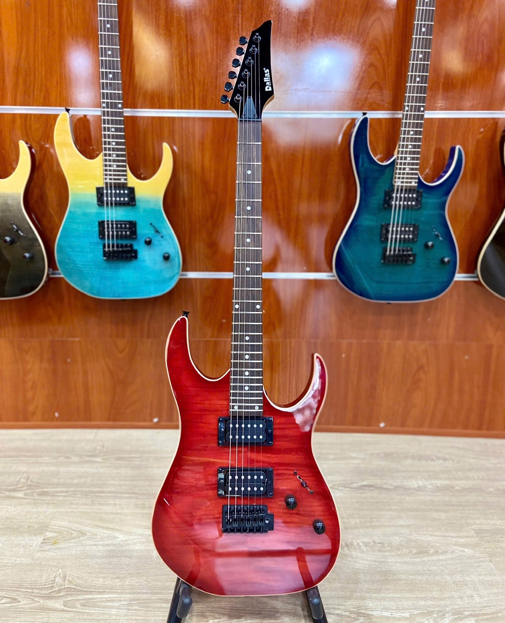 DL-S400 (4) Guitar Điện Solo Dallas DL-S400