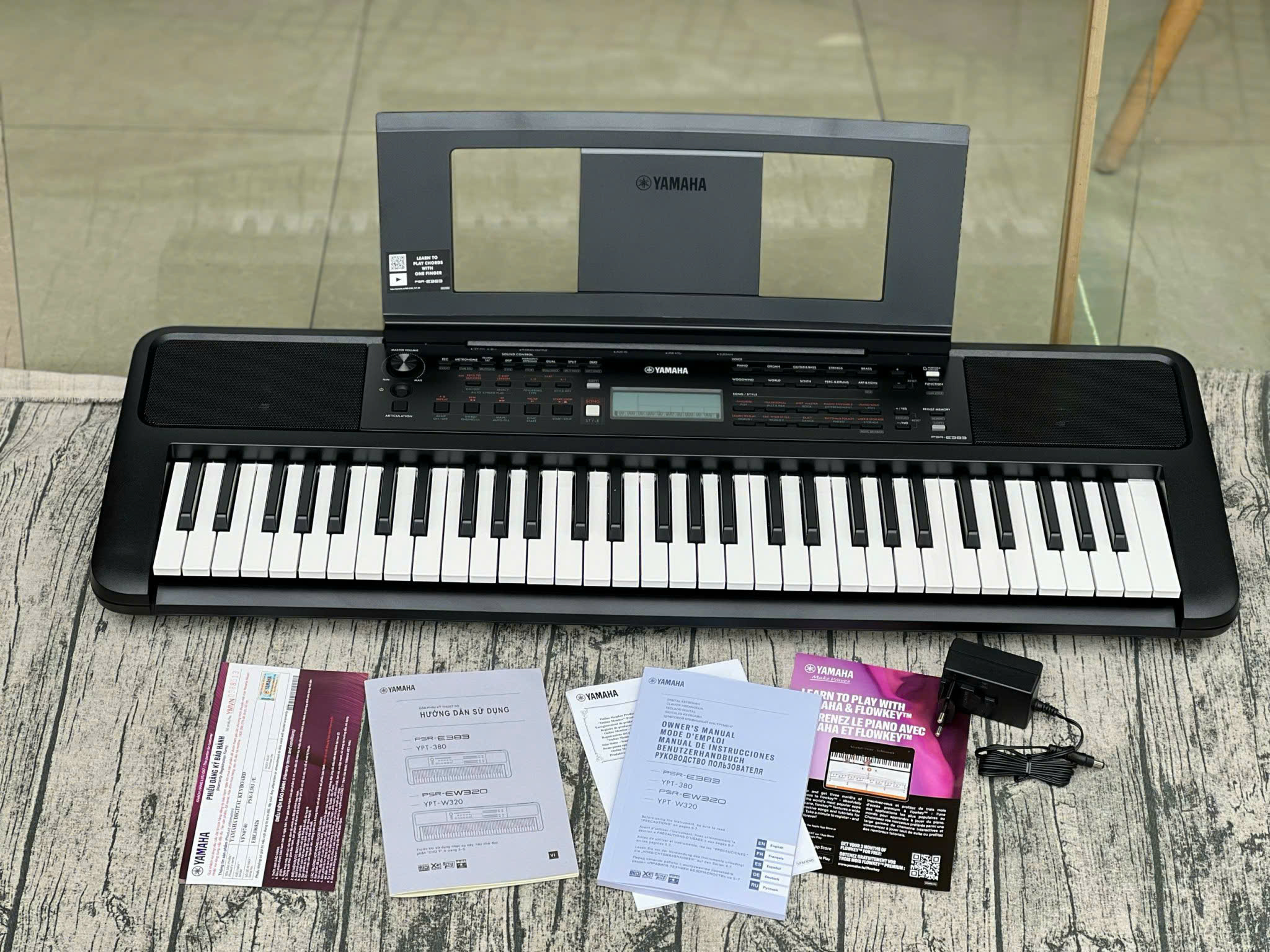 E383 (5) Đàn Organ Yamaha PSR-E383