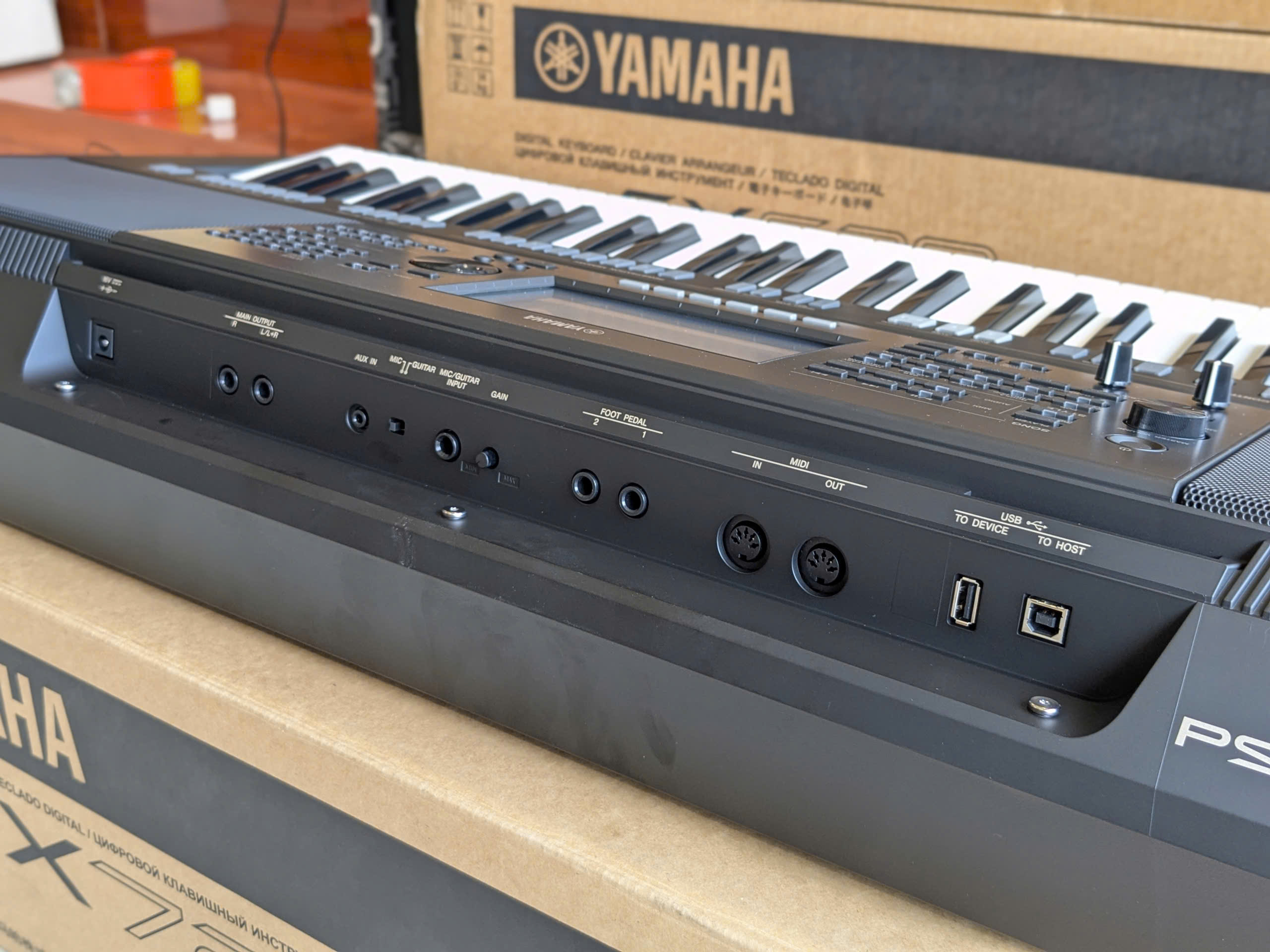 SX720+ (2) Keyboard Organ Yamaha PSR-SX720+