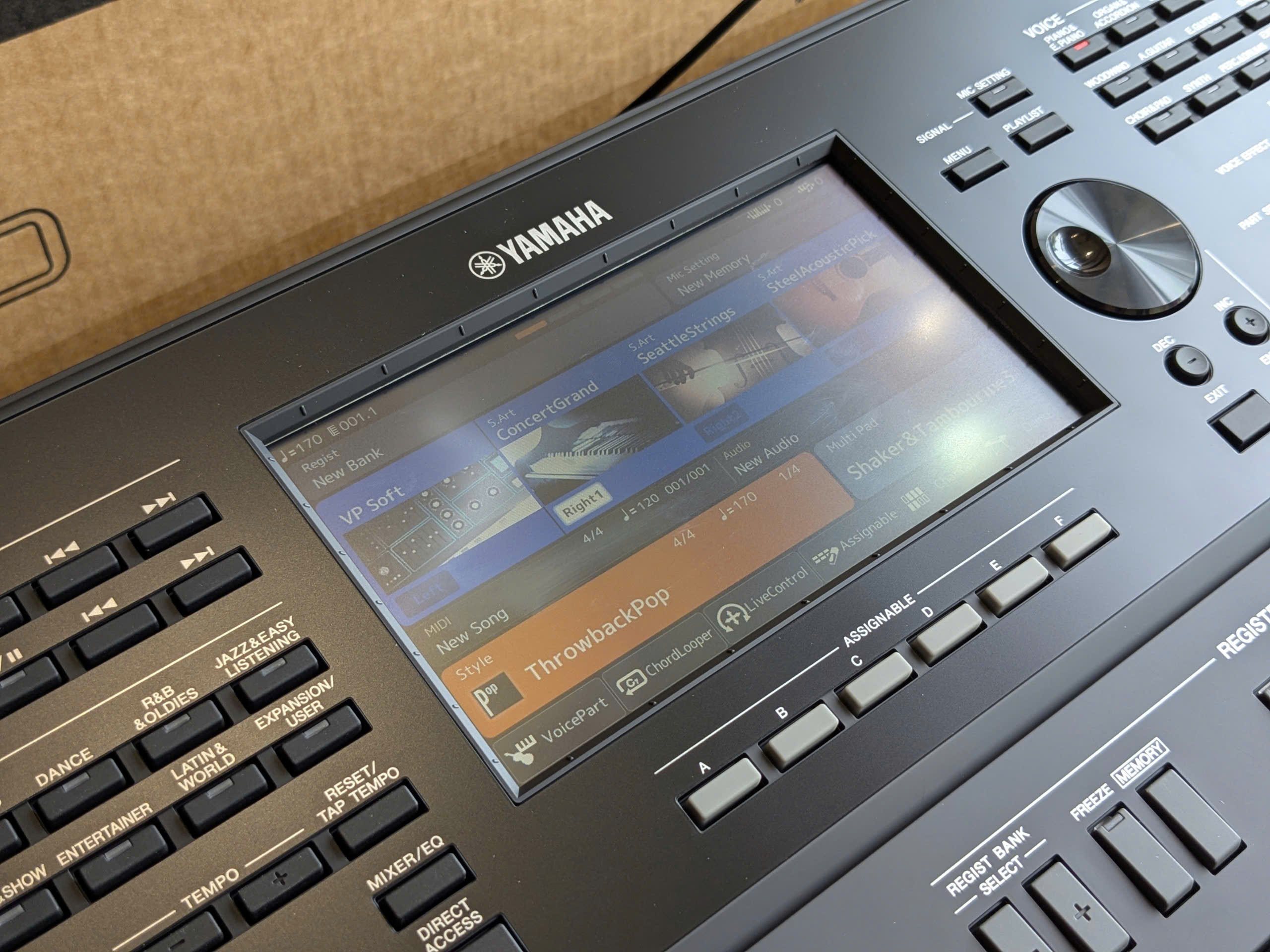 SX720+ (4) Keyboard Organ Yamaha PSR-SX720+