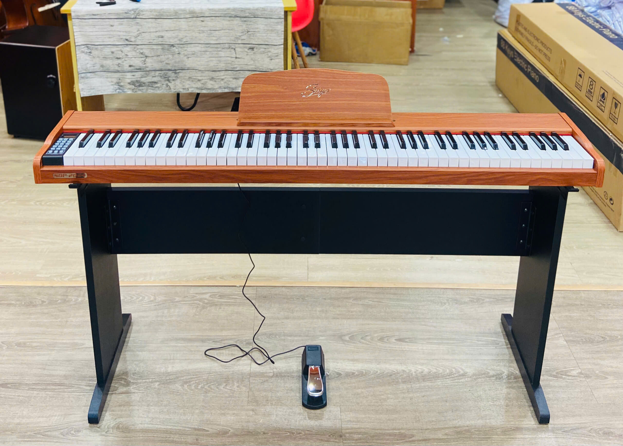 z7122062447441_c79e07385ed85332a6e0cfaa8e1c2020 Piano điện Saiger SDP-2024